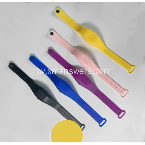 ပြင်ပလက်ဆေးရန်အတွက် Refillable Silicone Adjustable Holder